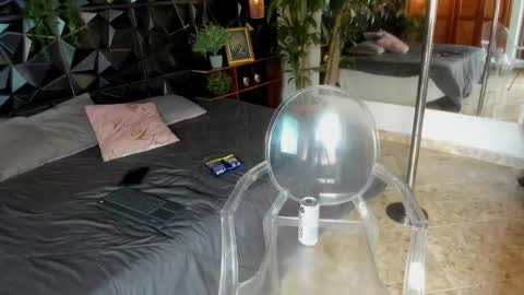 Elloit Colton online show from 11-09-25, 05:44