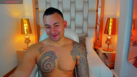 Snapshot of elliott_veelez chatting on 12-03-24, 08:39 E L L I O T V E L E Z online show from 12-03-24, 08:39