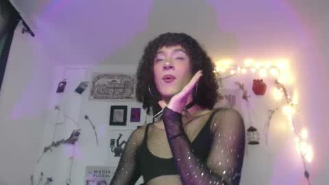  . online show from 10-02-25, 07:43