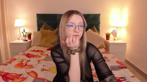 elliup online show from 11-30-25, 08:07