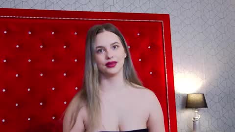 Elsa Jean online show from 01-14-26, 05:13