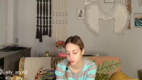 elly_ary online show from 01-07-26, 09:28