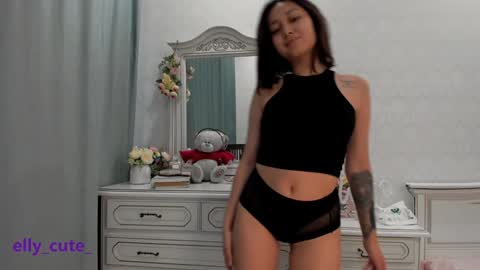 Elly Cute  online show from 12-04-24, 03:26
