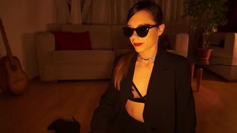 Art Place online show from 11-22-25, 06:18