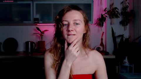 elly_helly online show from 10-29-25, 07:26