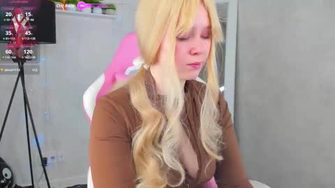 ellya_castro online show from 12-05-25, 01:58