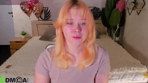 ellya_castro online show from 02-21-26, 12:00