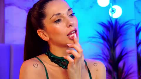 Elly online show from 12-05-25, 08:05