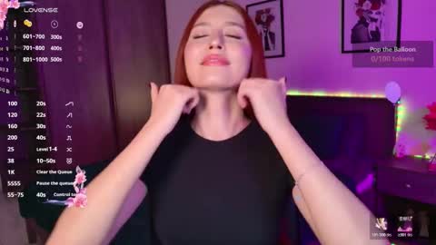 EllyPeach online show from 11-27-25, 12:18