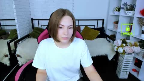 elma_lily online show from 09-24-25, 06:17