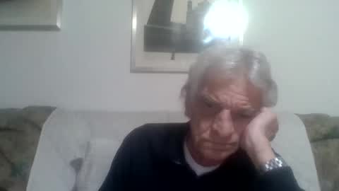 elmo191271 online show from 10-12-25, 03:27