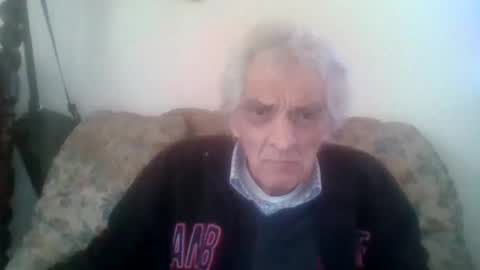 elmo191271 online show from 10-18-25, 11:33