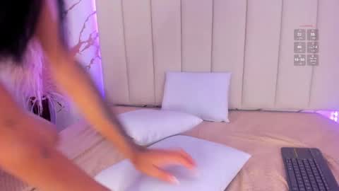 elody_rousse online show from 10-18-25, 12:06