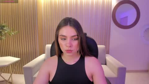 ELOISA OLIVERO online show from 01-26-25, 04:41