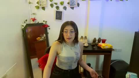 ela online show from 10-03-25, 12:35