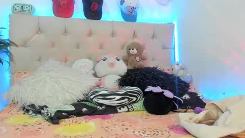 Snapshot of eloise_everhartt chatting on 12-10-24, 09:54 eloise online show from 12-10-24, 09:54