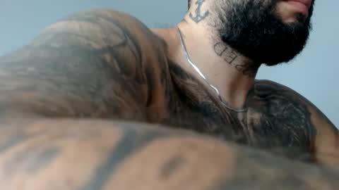 Snapshot of elosocazador chatting on 02-13-26, 01:18 elosocazador online show from 02-13-26, 01:18