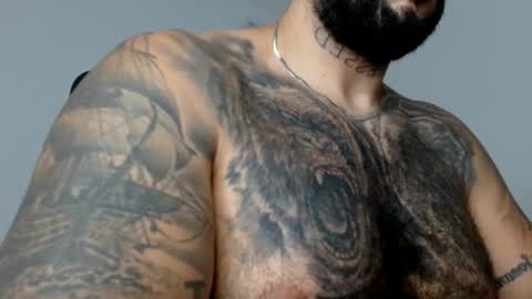 Snapshot of elosocazador chatting on 02-19-26, 01:18 elosocazador online show from 02-19-26, 01:18