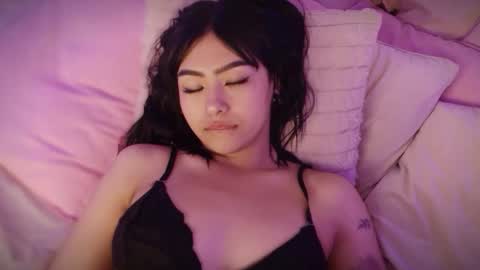 Elowen online show from 10-24-25, 09:22