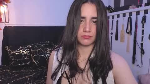 elowen_halley1 online show from 11-21-25, 06:50