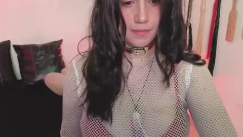 elowen_halley1 online show from 01-15-26, 07:06