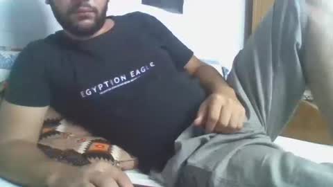 Snapshot of elphotographermedo chatting on 10-22-25, 09:47 Mr.M online show from 10-22-25, 09:47