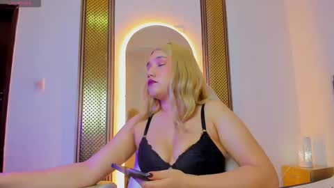 Elsa online show from 02-16-26, 12:12