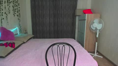 Elsa  online show from 12-03-24, 03:09
