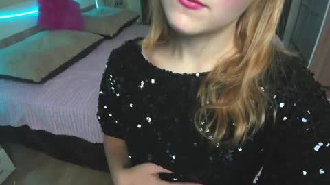 Elsa  online show from 12-04-24, 02:53
