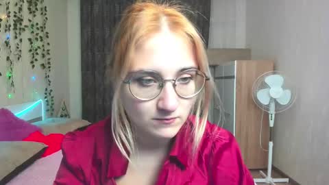 Elsa  online show from 12-12-24, 02:48