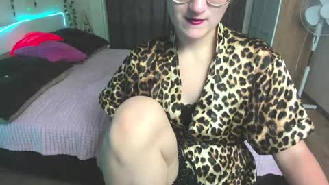 Elsa  online show from 12-16-24, 03:19