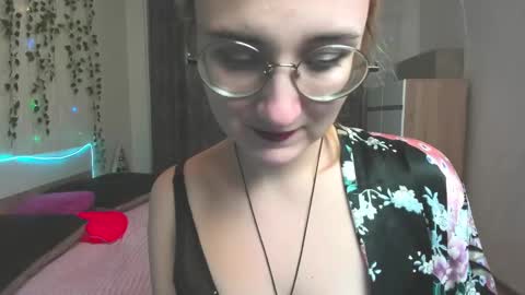 Elsa  online show from 12-26-24, 02:55
