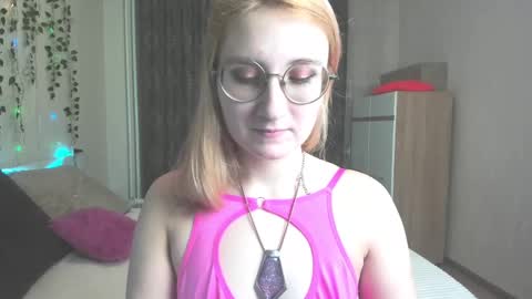 Elsa  online show from 01-26-25, 02:41