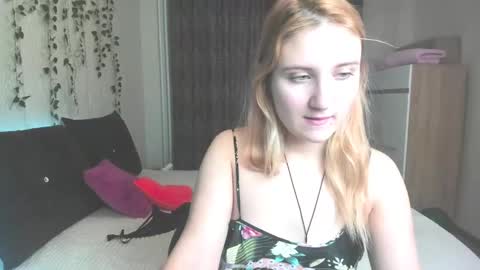 Elsa  online show from 02-11-25, 02:35