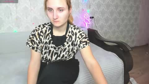 Elsa  online show from 03-06-25, 11:25