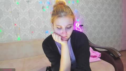 Elsa  online show from 03-12-25, 09:34