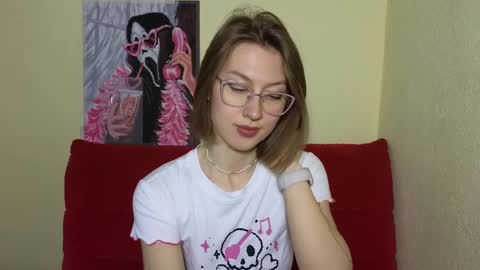 Snapshot of elsaangel chatting on 01-10-25, 04:33 elsaangel online show from 01-10-25, 04:33
