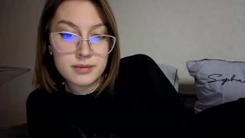 Snapshot of elsaangel chatting on 01-11-25, 11:56 elsaangel online show from 01-11-25, 11:56