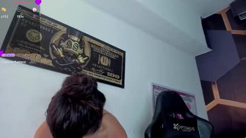 Elsa online show from 10-18-25, 12:28