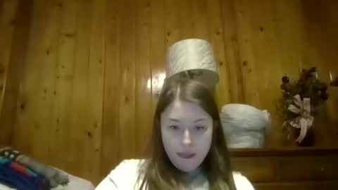 Elsie Rain online show from 12-15-25, 12:04