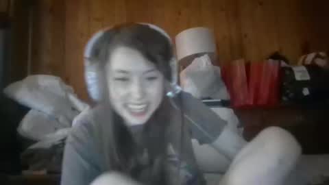 Elsie Rain online show from 02-19-26, 09:44