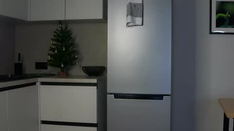 Sophie online show from 01-28-25, 08:15