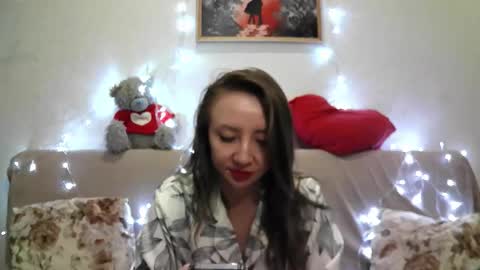 ElvinaSweet online show from 12-16-25, 01:32