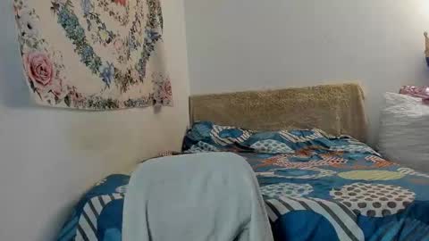 Snapshot of ely_slim chatting on 10-26-25, 01:44 Elizabeth online show from 10-26-25, 01:44