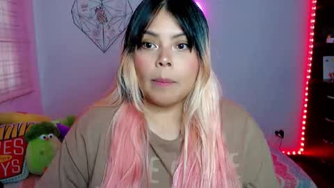 Snapshot of elymoon chatting on 02-09-26, 10:47 Ely online show from 02-09-26, 10:47