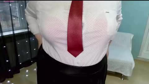 Snapshot of elza1981 chatting on 11-15-25, 09:39 elza1981 online show from 11-15-25, 09:39