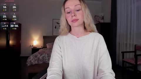 Snapshot of em_emilie chatting on 11-24-25, 03:12 Emilie online show from 11-24-25, 03:12