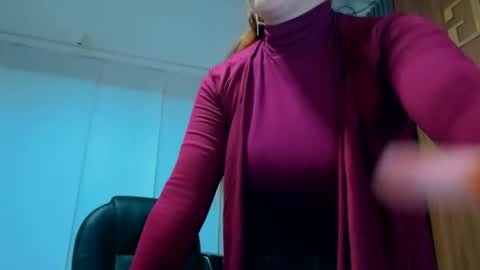 Snapshot of ema_04 chatting on 02-04-26, 03:51 Estefany Martinez Acua INSTAGRAM ema 04oficial online show from 02-04-26, 03:51