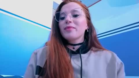Snapshot of ema_04 chatting on 02-12-26, 10:38 Estefany Martinez Acua INSTAGRAM ema 04oficial online show from 02-12-26, 10:38