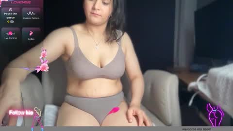 Ema Love online show from 12-17-25, 02:06